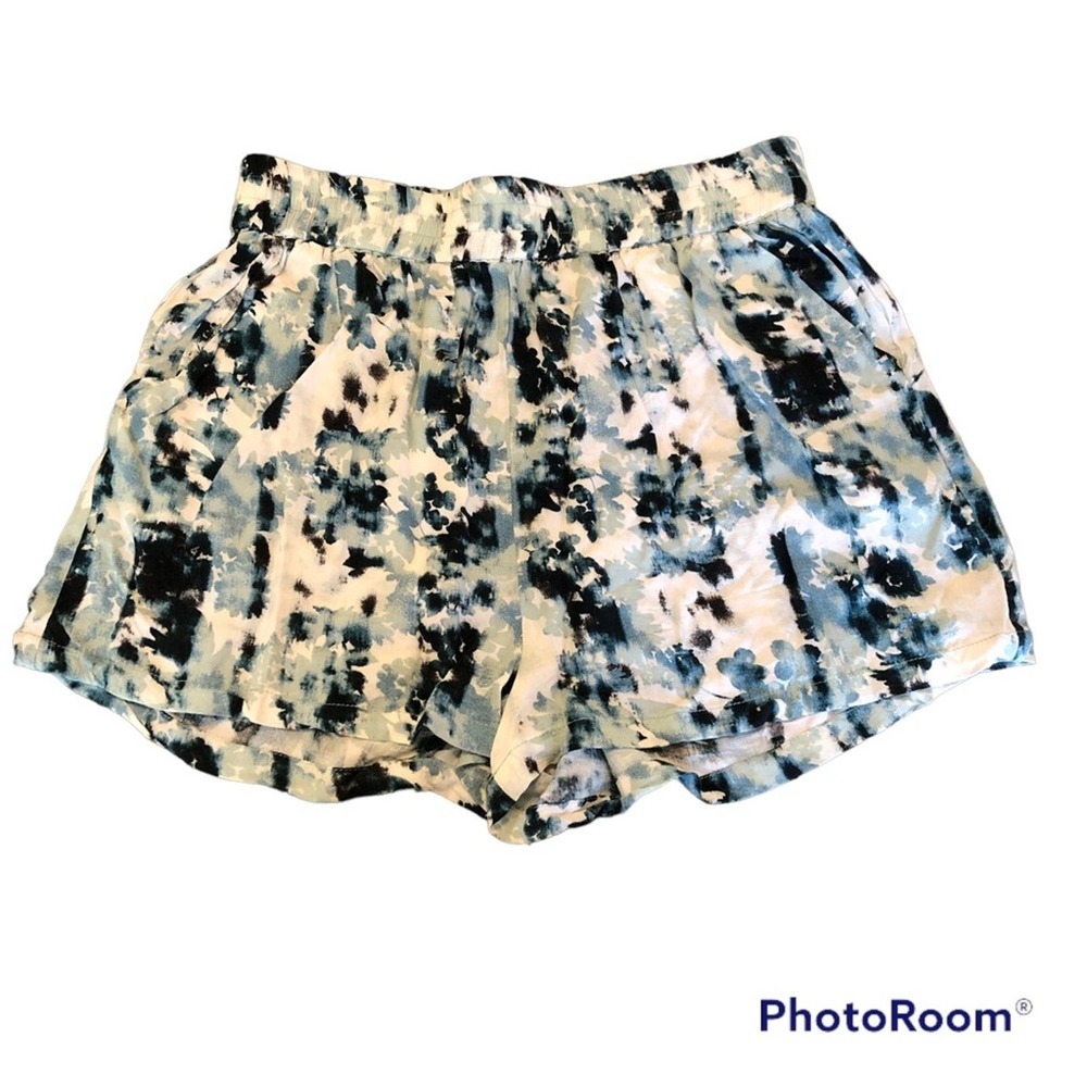 Comfortable Rayon Tie Dye Pull On Shorts With Pockets Woman’s Size Small